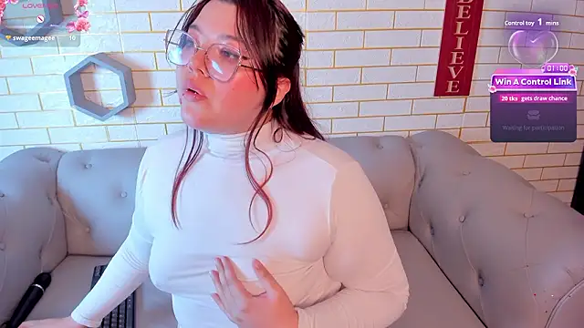 nicoleedemara (F young) - TURN YOUR ASS RED, HARD SPANK!!