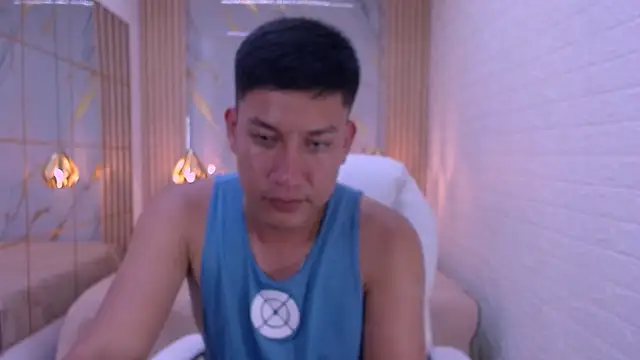 dominantboy4 (M twink) - cum show