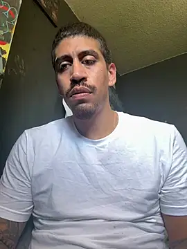 busnfatnutslildee - BusnfatnutsLildee's free webcam - UK Sex Cams