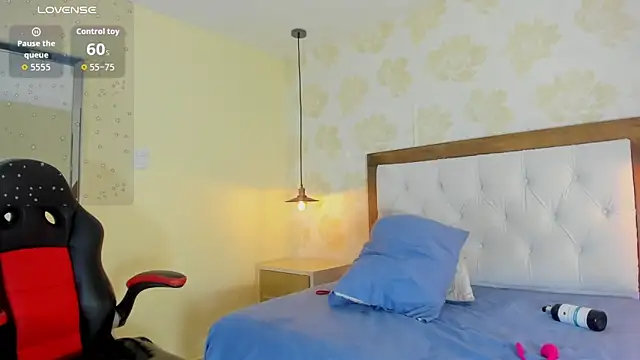 irisclark1 - IRISCLARK1's free webcam - UK Sex Cams