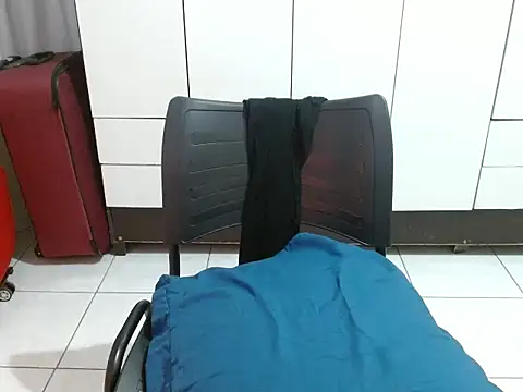 vaholiver - Vaholiver's free webcam - UK Sex Cams