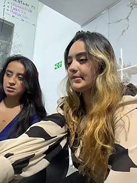 antonella_julieta - Antonella_Julieta's free webcam - UK Sex Cams