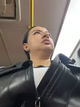 Webcam Model (Abril_Luv)  is live.Free join now!