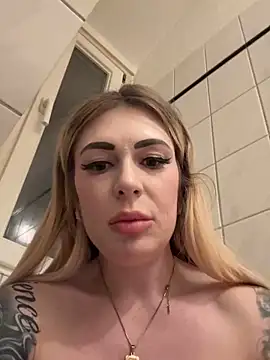 Webcam Model (SelinaGalinsky6)  is live.Free join now!