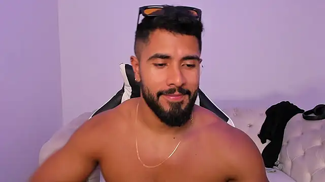 Santiago_huntt live sex cam