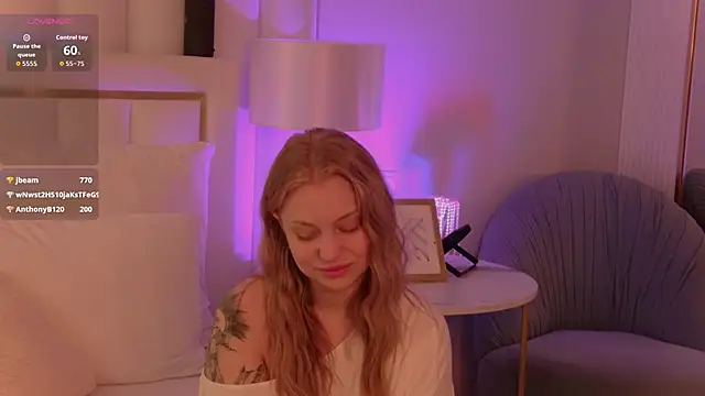 mollyhilton - MollyHilton's free webcam - UK Sex Cams