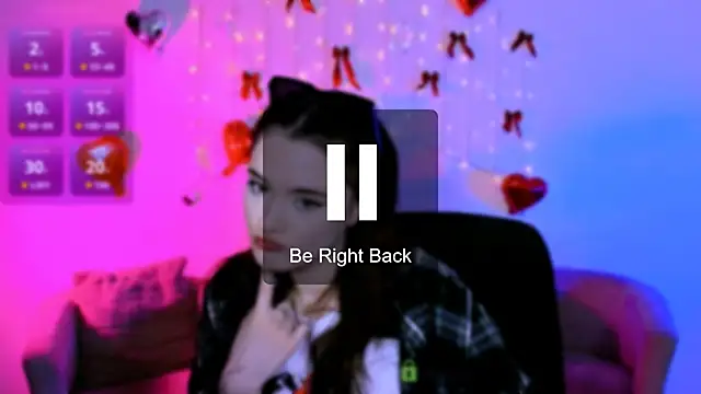 liana_kisses live sex cam