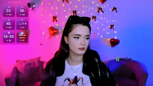 liana_kisses - Liana_kisses's free webcam