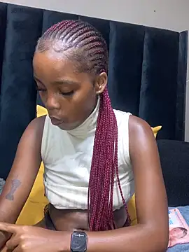 Webcam Model (Littlebunny33)  is live.Free join now!