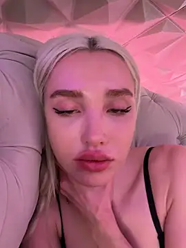 Lana-Grey Live Webcam on Stripchat