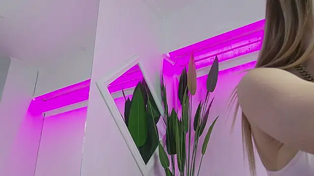 KaseyQuinn_ live sex cam