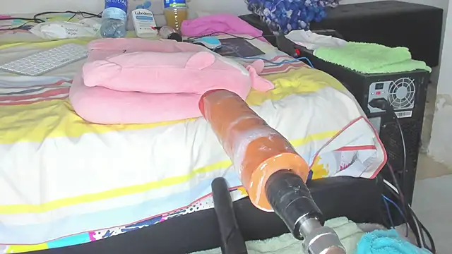 pauliny23sex (F milf) - NO MERCY FUL DEEPER