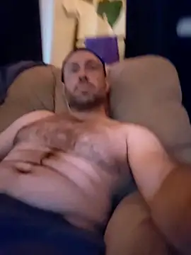 brucejuce6669 (Ask my age) - Shirt off