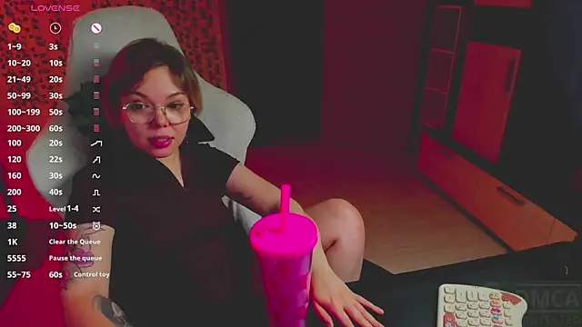 spectergirl - SpecterGirl's free webcam - UK Sex Cams