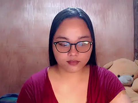 _lylia (T young) - POOR AND SAD GAY :(