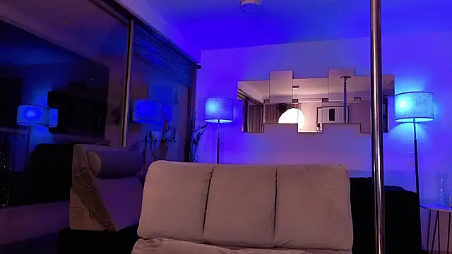 mandi4pole_ live sex cam