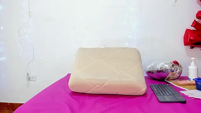 bbw_salome (F mature) - let's start with a beautiful twerkin