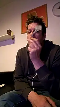 knuffelstaaff123 (Ask my age) - Ass play and  clean myself onn the back