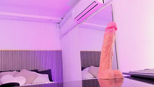 ashvalentine_ webcam