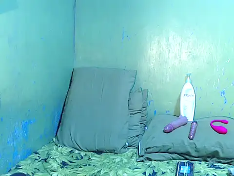 toiletplaybarbiedoll - ToiletPlayBarbieDoll's free webcam - UK Sex Cams