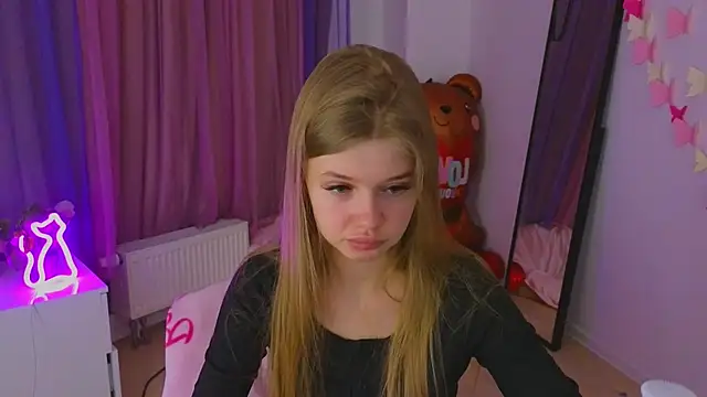 belrinaa - Belrinaa's free webcam - UK Sex Cams