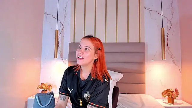 melaniieroux - MelaniieRoux's free webcam - UK Sex Cams