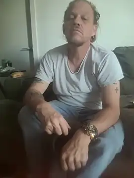 yourmasterisbored - YourMasterisBored's free webcam - UK Sex Cams