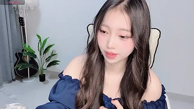 yukiy8877 - Yukiy8877's free webcam - UK Sex Cams