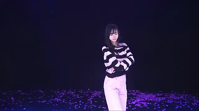 LuckyGirl-999 live sex cam