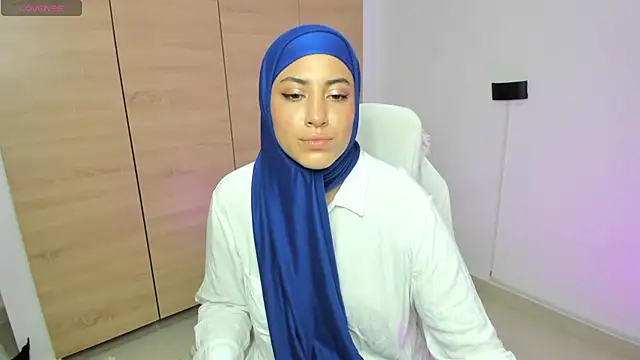 lay_la_ (F young) - LAYLA DANCE ME VERY SEXY AND GET NAKED