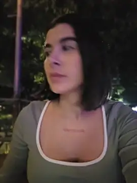 sweetnahoxxx (F young) - My toy is ready to go crazy.