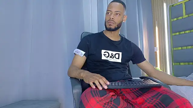 oliver_bigblack_cock (M young) - three spankings