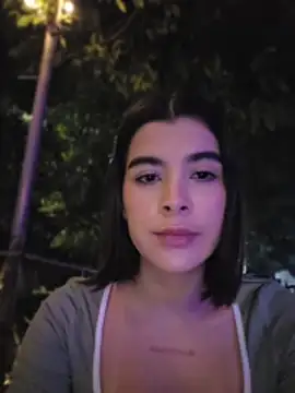 sweetnahoxxx (F young) - My toy is ready to go crazy.