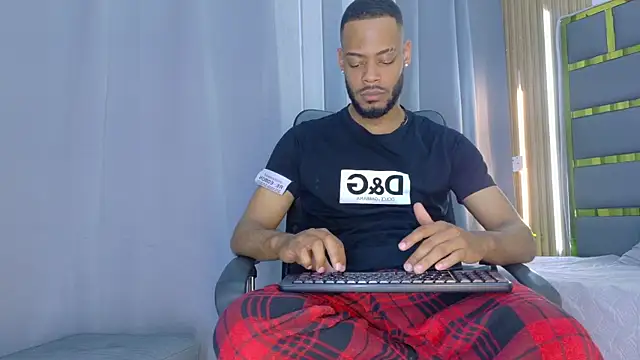 oliver_bigblack_cock (M young) - three spankings