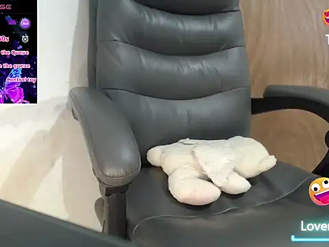 sweettmiah webcam stripchat model stream image