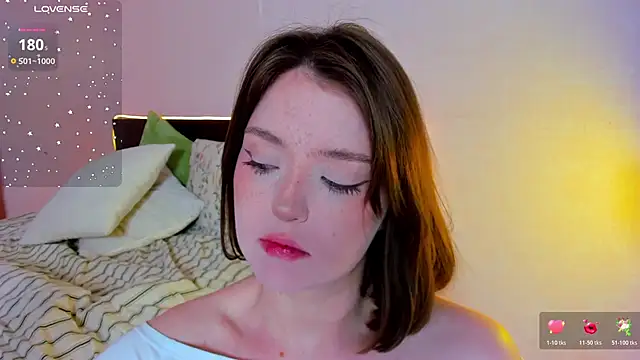 lexxxxxxi - Lexxxxxxi's free webcam - UK Sex Cams