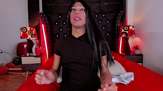 lucia-sex - Lucia-sex's free webcam - UK Sex Cams