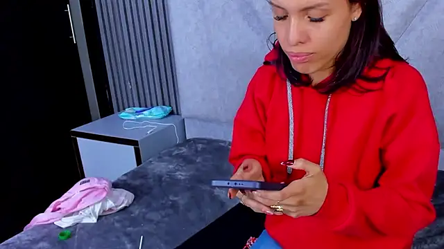 gracealexa12 - GraceAlexa12's free webcam