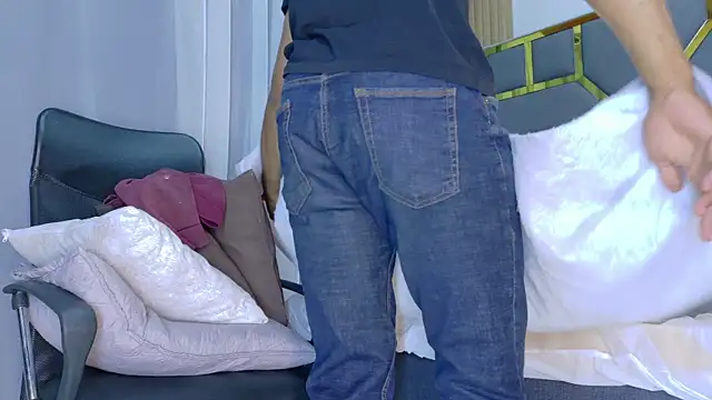 oliver_bigblack_cock - Oliver_bigblack_cock's free webcam - UK Sex Cams