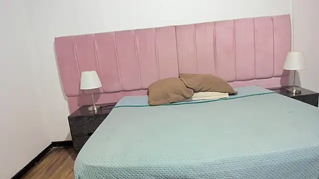 alana_gv1 - Alana_gv1's free webcam - UK Sex Cams