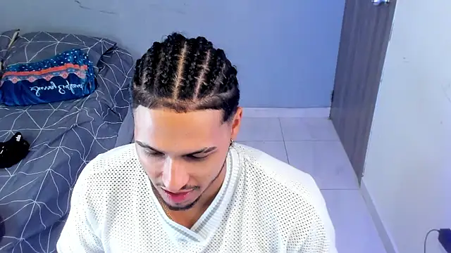 kris_khalifa69 - Kris_Khalifa69's free webcam - UK Sex Cams