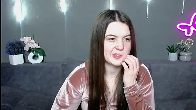 mavkacute - MavkaCute's free webcam - UK Sex Cams