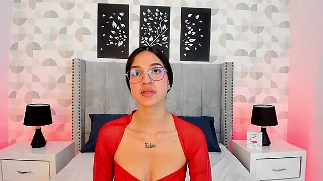 sara_stonems - Sara_stonems's free webcam