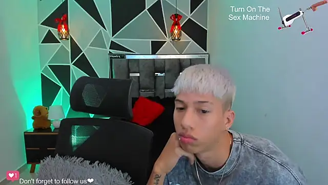 juan_nd_steven - Juan_Nd_Steven's free webcam