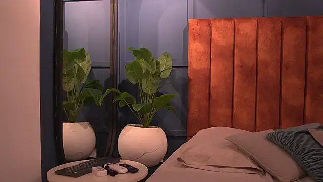 tayler_kim - Tayler_Kim's free webcam