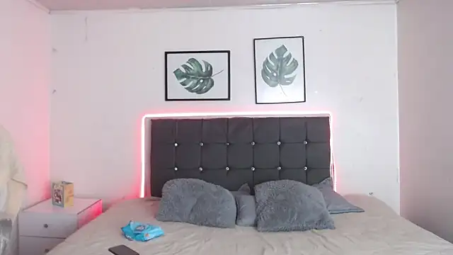 selena_yourmilf - Selena_yourmilf's free webcam