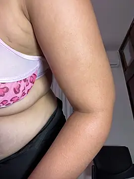 lia_sexx - Lia_sexx's free webcam - UK Sex Cams