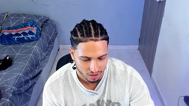 kris_khalifa69 - Kris_Khalifa69's free webcam - UK Sex Cams