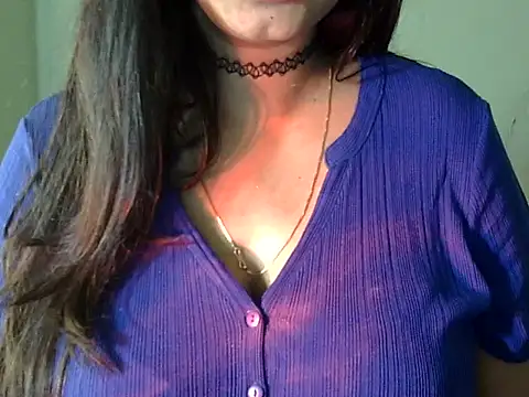 indianninza live cam profile