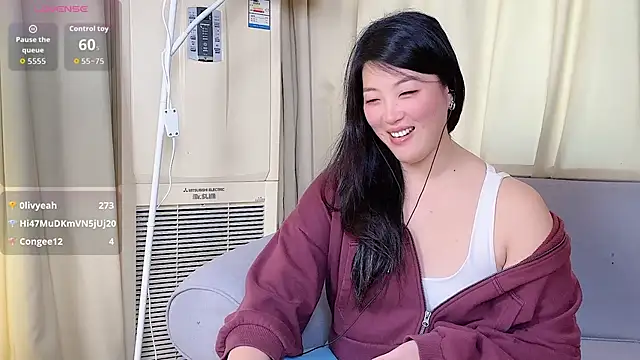 美女Tavie1744在线直播